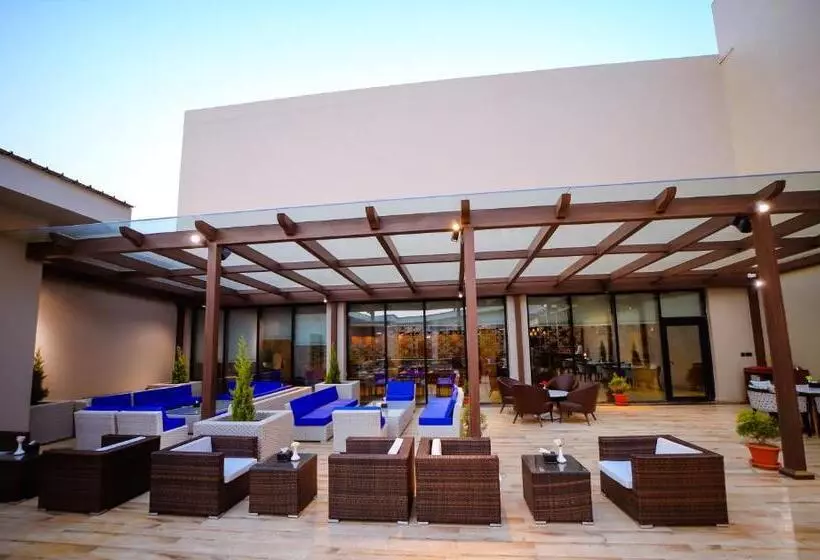 استراحتگاه Tiger Palace By Soaltee