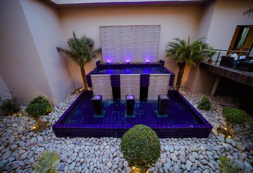 استراحتگاه Tiger Palace By Soaltee