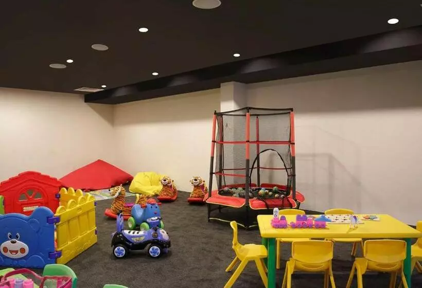 استراحتگاه Tiger Palace By Soaltee