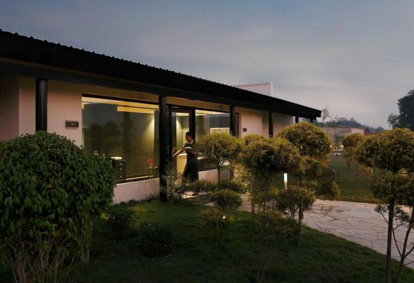 استراحتگاه Tiger Palace By Soaltee