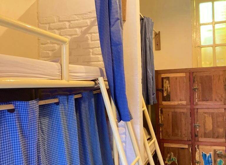 הוסטל La Boheme Bajo