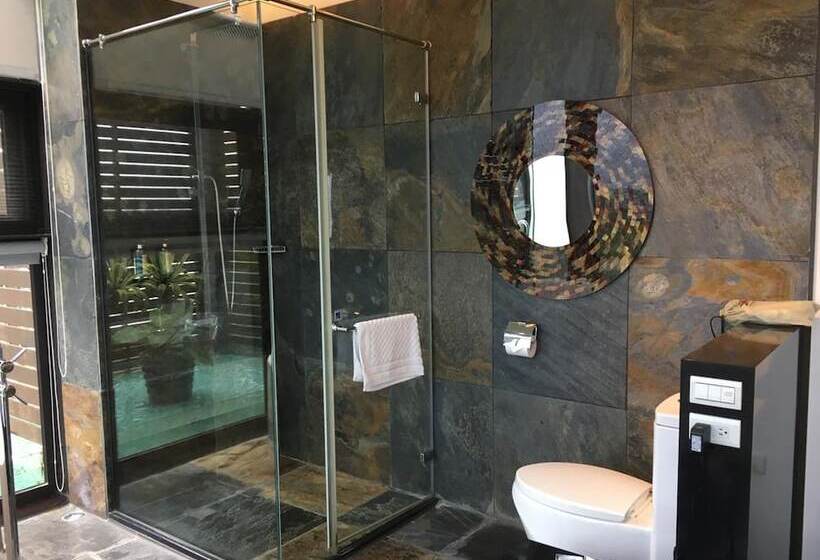 تختخواب و صبحانه Aqua Star Villa Homestay