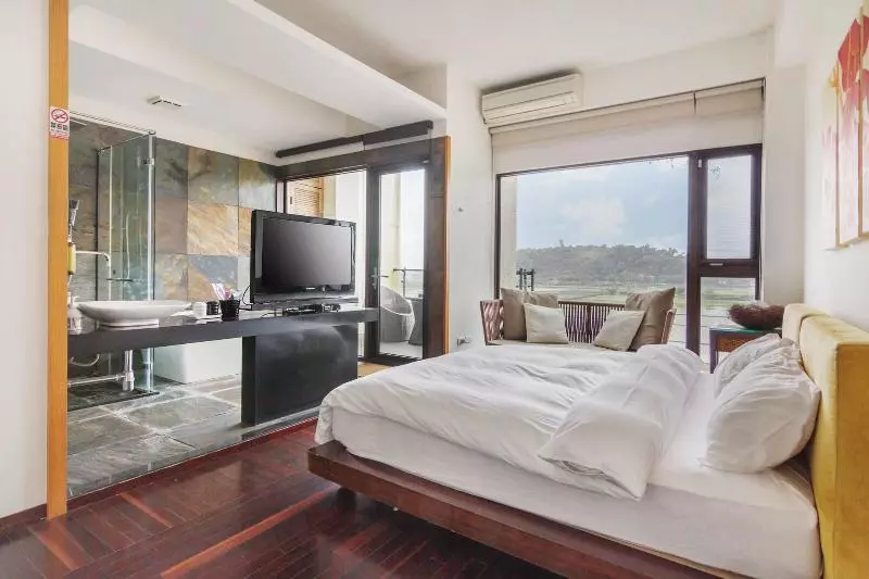 تختخواب و صبحانه Aqua Star Villa Homestay