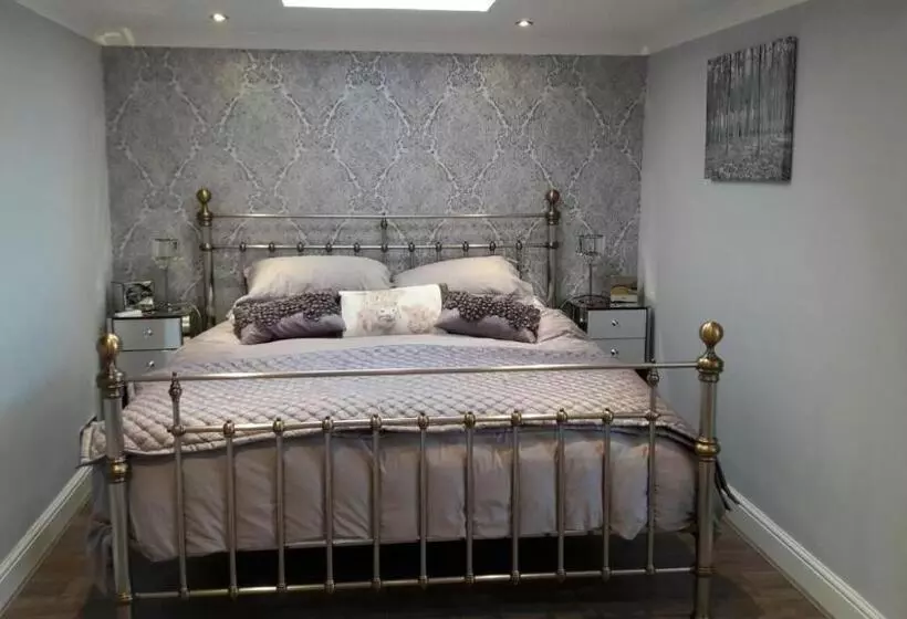 Aamiaismajoitus (B&B) Bonners Lodge