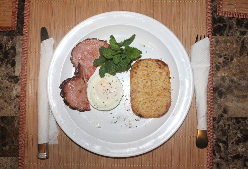 تختخواب و صبحانه Hostal Santo Domingo