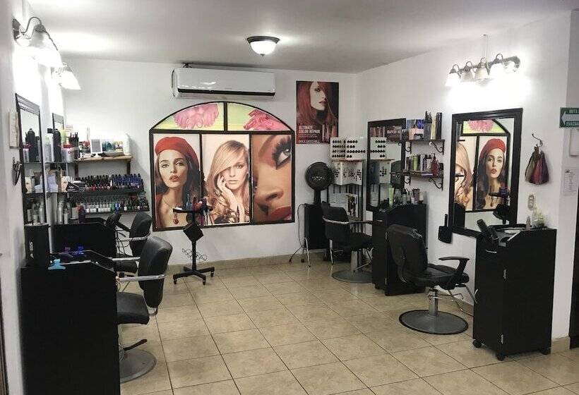 تختخواب و صبحانه Hostal Santo Domingo