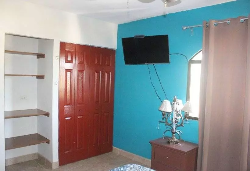 تختخواب و صبحانه Hostal Santo Domingo