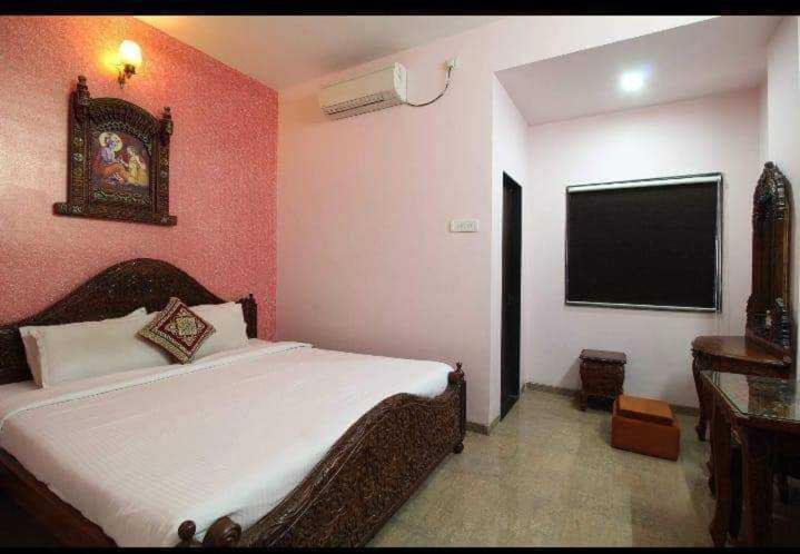 Hotel Collection O Paradise