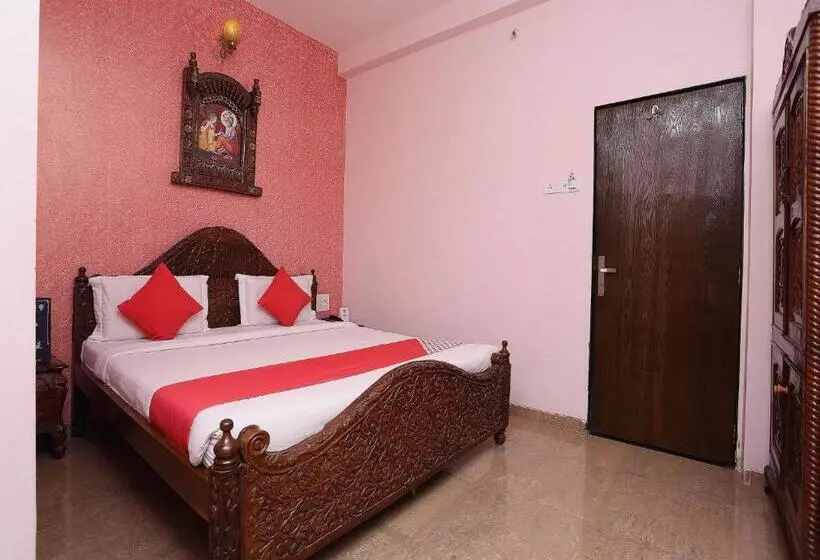 Hotelli Collection O Paradise