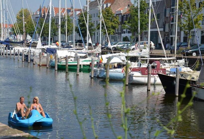 בית מלון כפרי Chalets Middelburg