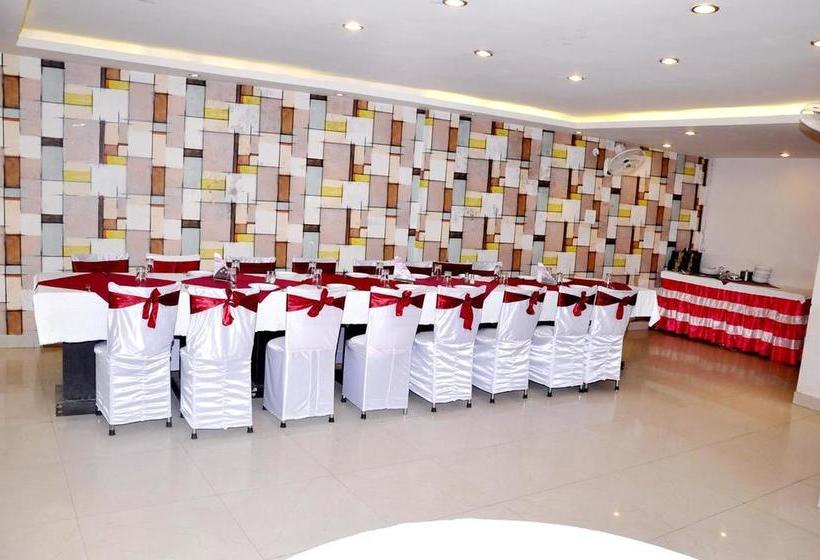 Hotel Treebo Trend Om Residency