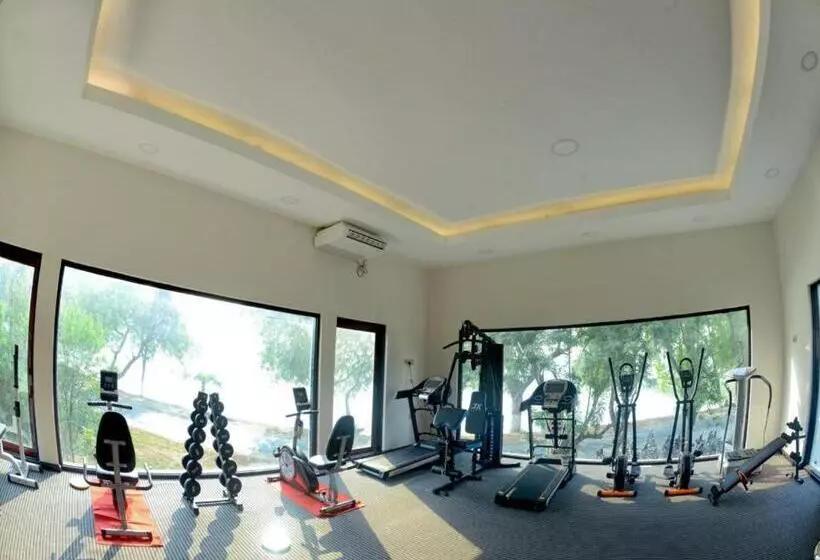 Shwe Taung Tan Hotel   Lake View