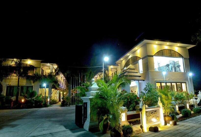 Shwe Taung Tan Hotel   Lake View