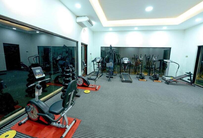 Shwe Taung Tan Hotel   Lake View