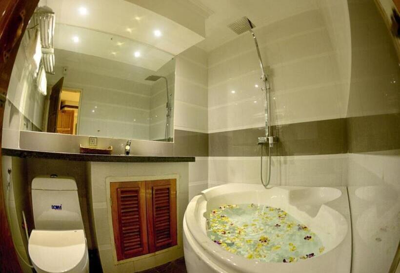 Shwe Taung Tan Hotel   Lake View