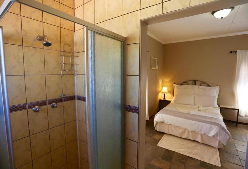 هتل Stoney S Country