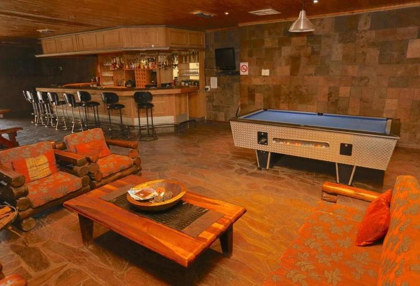 هتل Stoney S Country