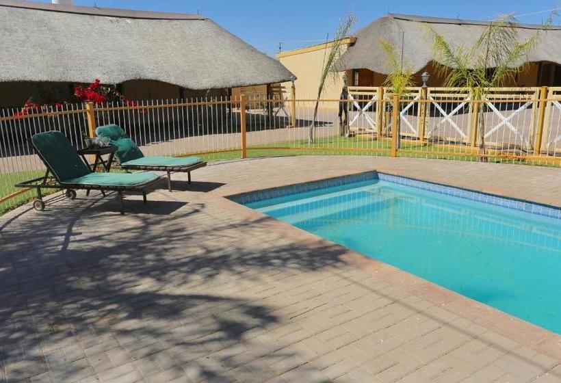 هتل Stoney S Country