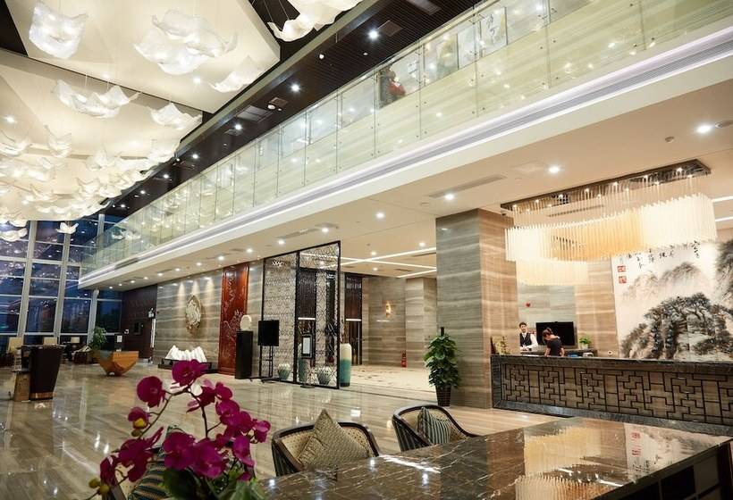 בית מלון כפרי The Thousand Lantern Lake