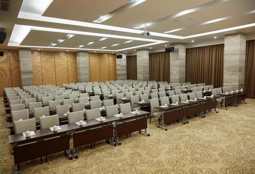 Hotelli The Thousand Lantern Lake