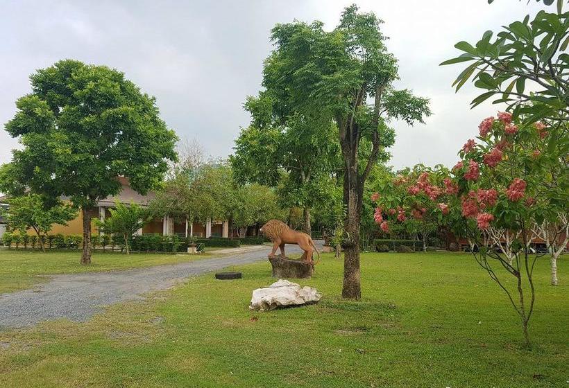 منتجع Baan Sila