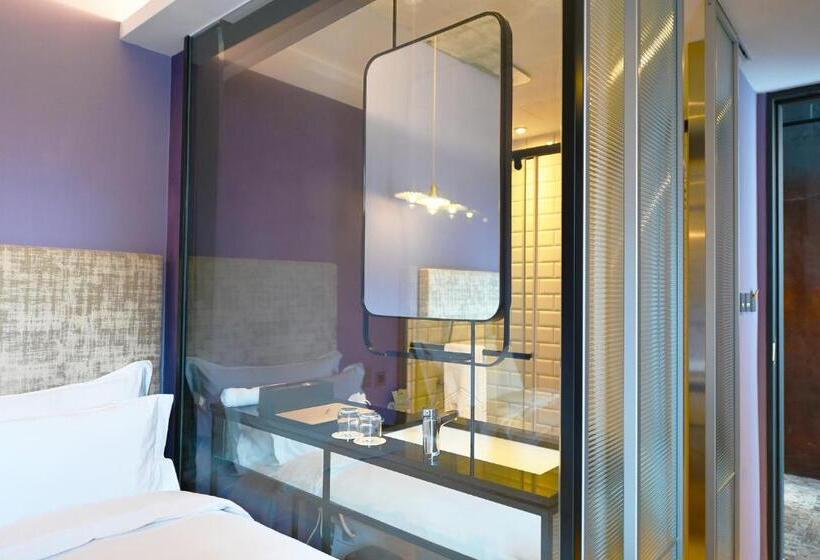 هتل Check Inn Hive