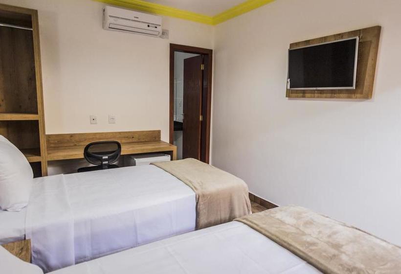 هتل E Pousada Dona Lídia