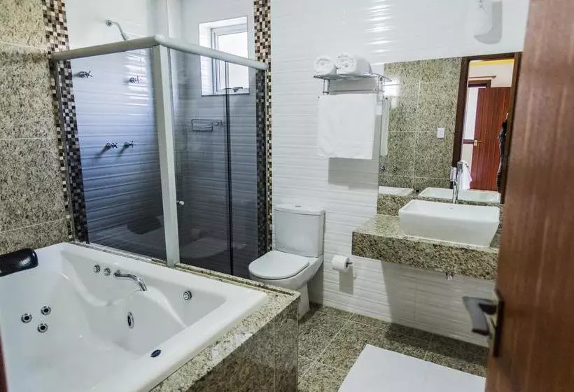 Hotelli E Pousada Dona Lídia