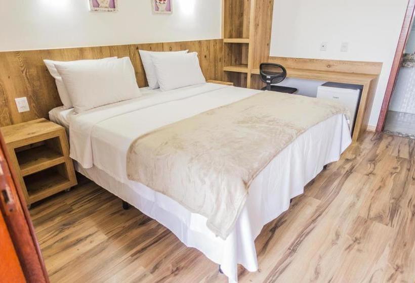 هتل E Pousada Dona Lídia