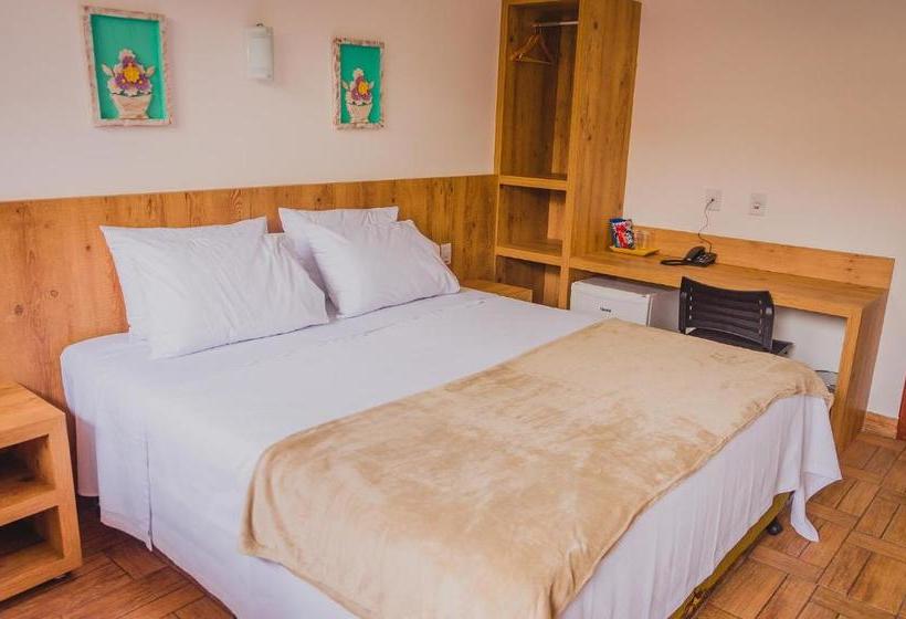 هتل E Pousada Dona Lídia