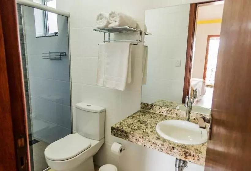 Hotelli E Pousada Dona Lídia