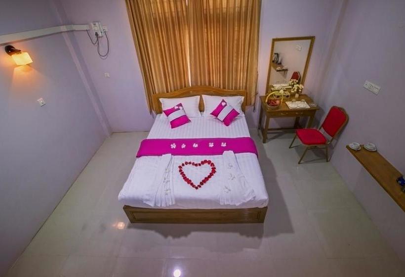 هتل Golden Dragon