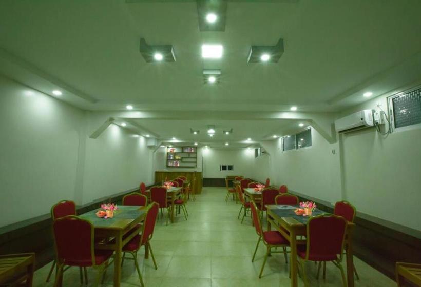 هتل Golden Dragon