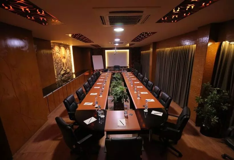 ホテル Hampi International