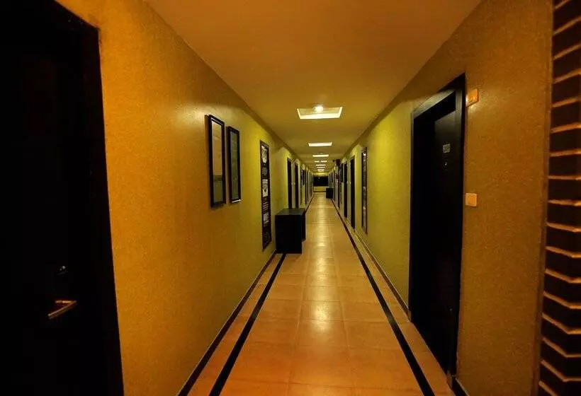 ホテル Hampi International