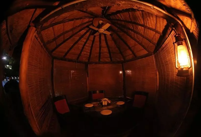 ホテル Hampi International
