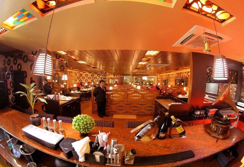 Hotel Hampi International