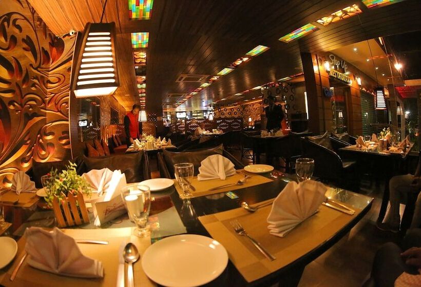 Hotel Hampi International