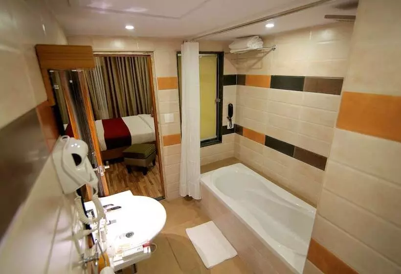 ホテル Hampi International