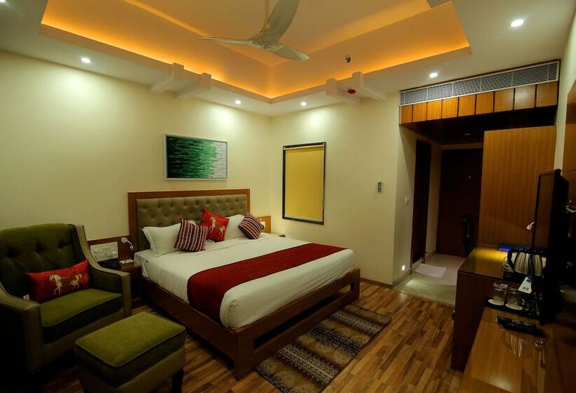 Hotel Hampi International