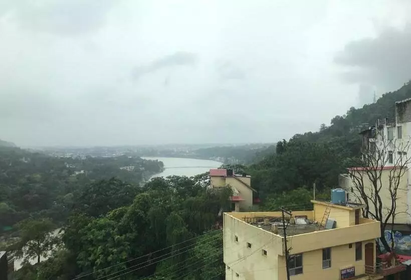 Hotel Holy River