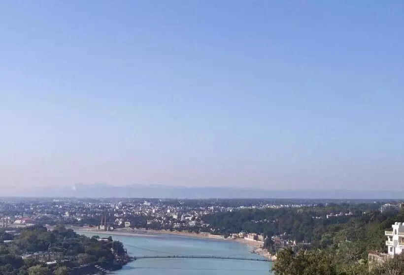 Hotel Holy River