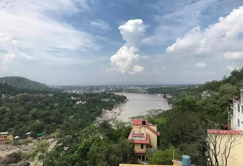 Hotel Holy River