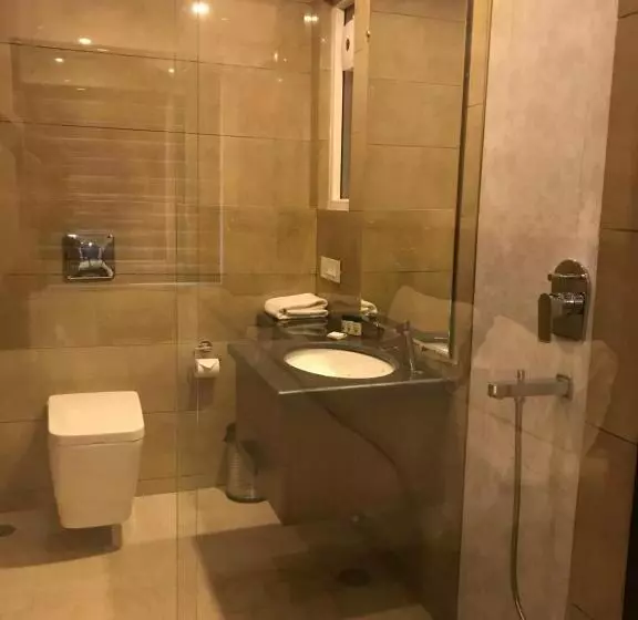 Hotel Holy River