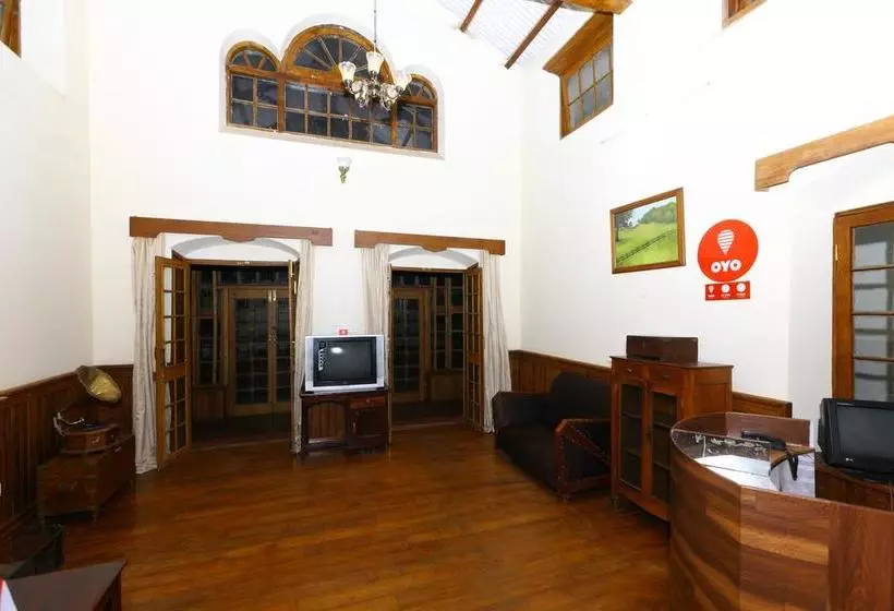 ホテル Oyo 9080 Hillwood Cottages