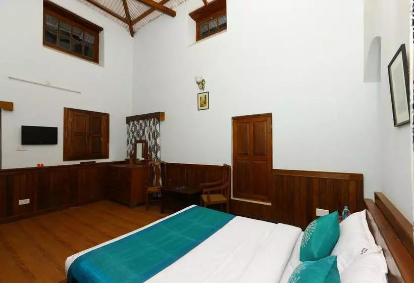 ホテル Oyo 9080 Hillwood Cottages