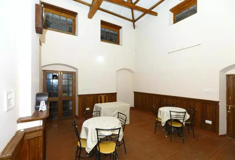 ホテル Oyo 9080 Hillwood Cottages