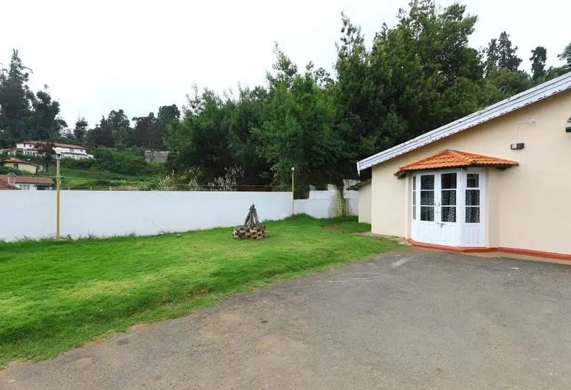 ホテル Oyo 9080 Hillwood Cottages