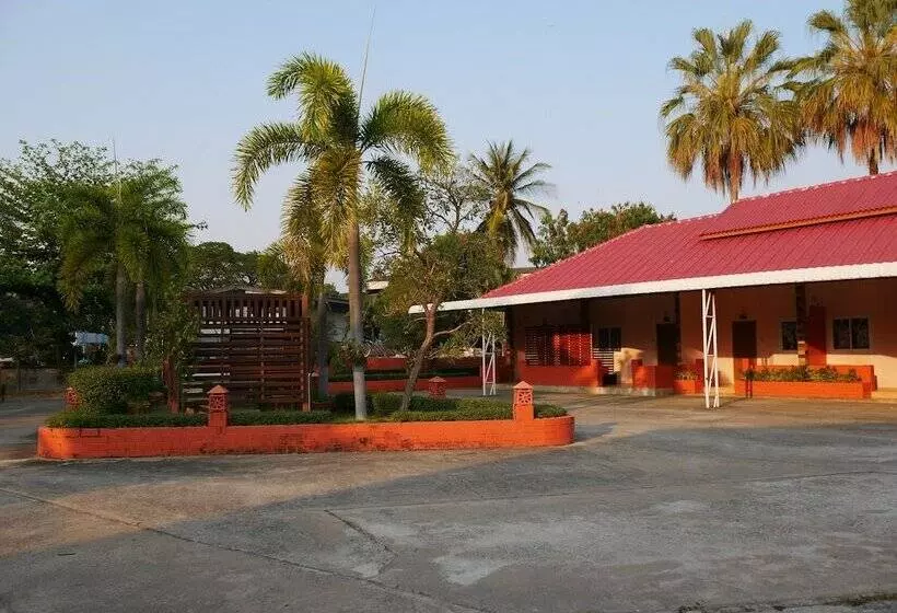 هتل Ploy Resort
