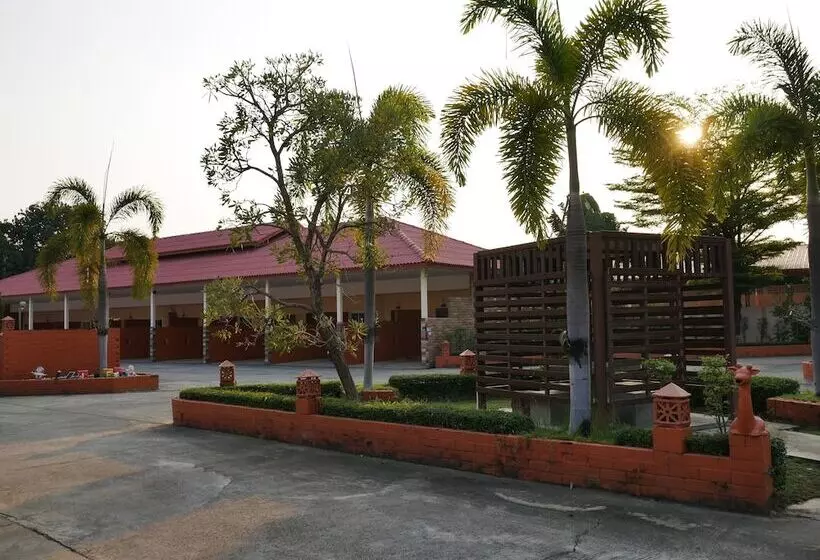 هتل Ploy Resort